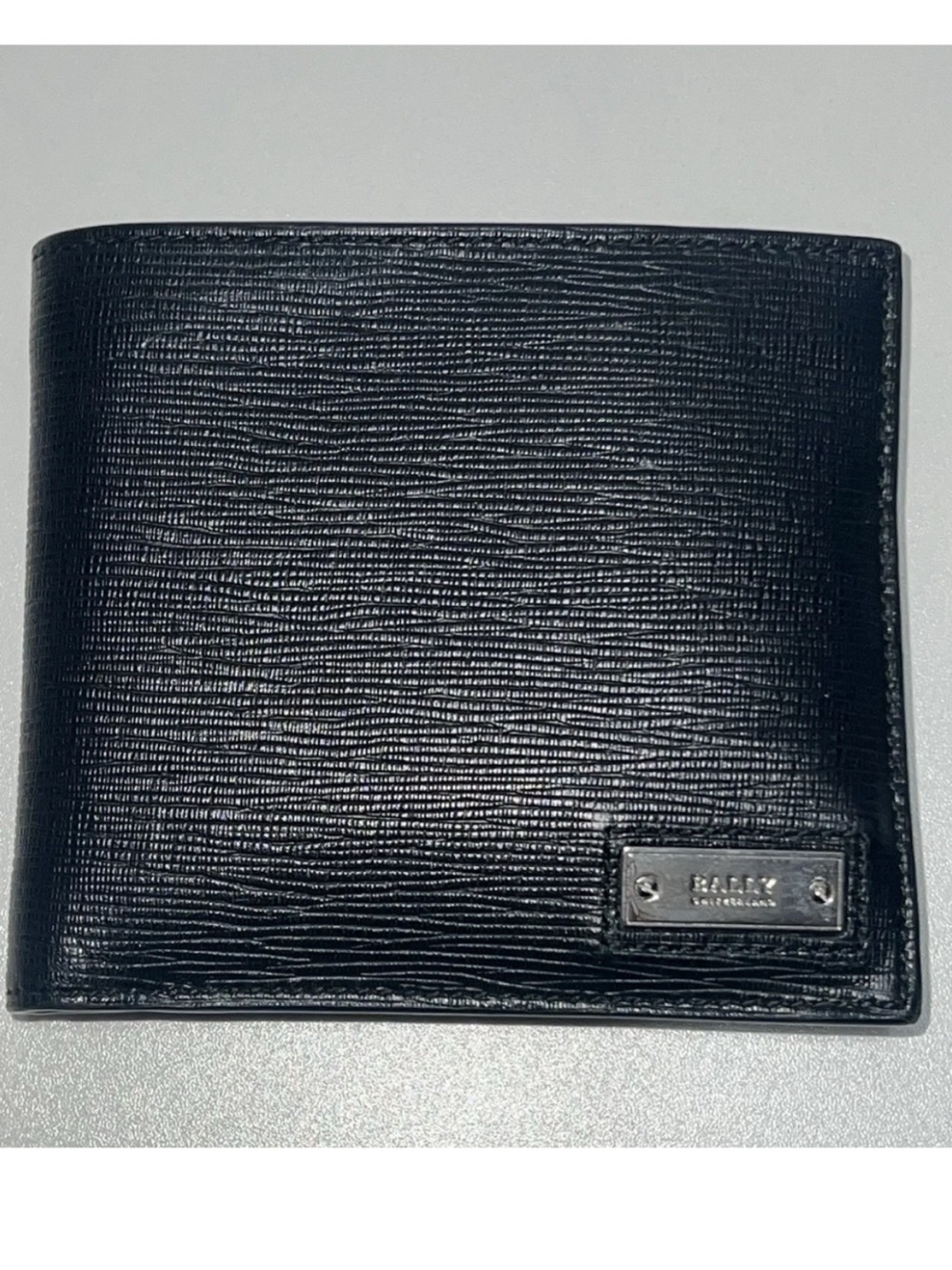 Men’s BALLY Wallet Bifold Silver Metal Logo Saffiano Cross Grain black Leather